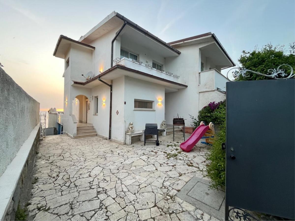 Al Chiaro Di Luna Resort Borgo Pantano Bagian luar foto